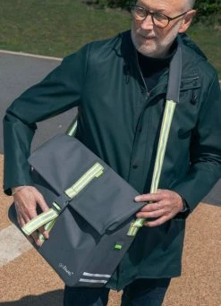 Cartable Porte-bagages Vélo Robin - GoFluo -Accessoires vélo Soldes cartable porte bagages velo robin gofluo 3