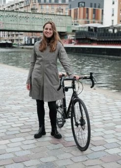 Parka Vélo Urbaine Imperméable - AGU -Accessoires vélo Soldes parka velo urbaine impermeable agu 3