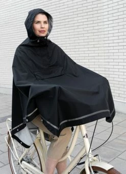 Poncho De Pluie Vélo Imbris - Weathergoods Sweden -Accessoires vélo Soldes poncho de pluie velo imbris weathergoods sweden 3