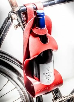 Porte-bouteille Vélo De Vin En Cuir - La Bouclée -Accessoires vélo Soldes porte bouteille velo de vin en cuir la bouclee 4