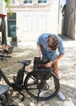 Sacoche Porte-bagages Vélo - Zéfal -Accessoires vélo Soldes sacoche porte bagages velo zefal 2