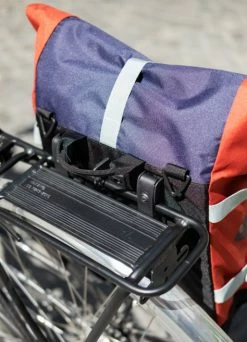 Sacoche Vélo Urbaine Imperméable - AGU -Accessoires vélo Soldes sacoche velo urbaine impermeable agu 3