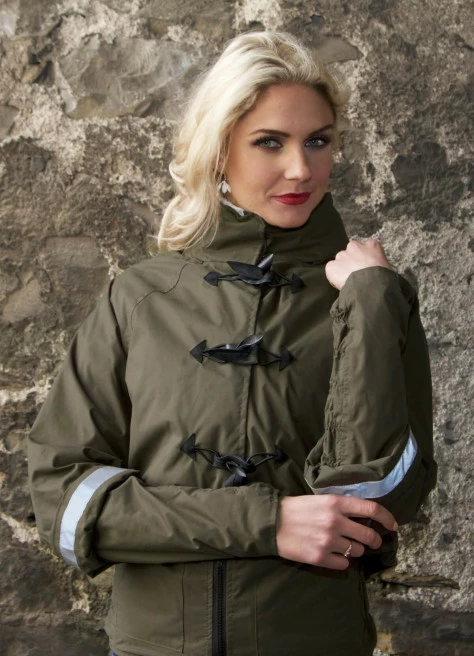 Veste De Pluie La Bronte - Georgia In Dublin 5 Veste De Pluie La Bronte - Georgia In Dublin – Image 5